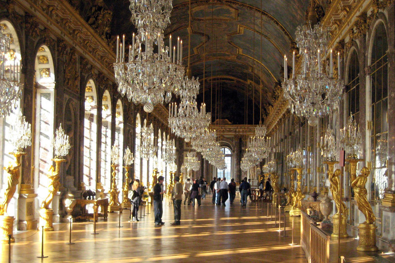 Château de Versailles - La Galerie des Glaces