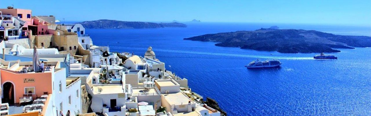 santorini-greece-cruiseShips santorini transport by ship